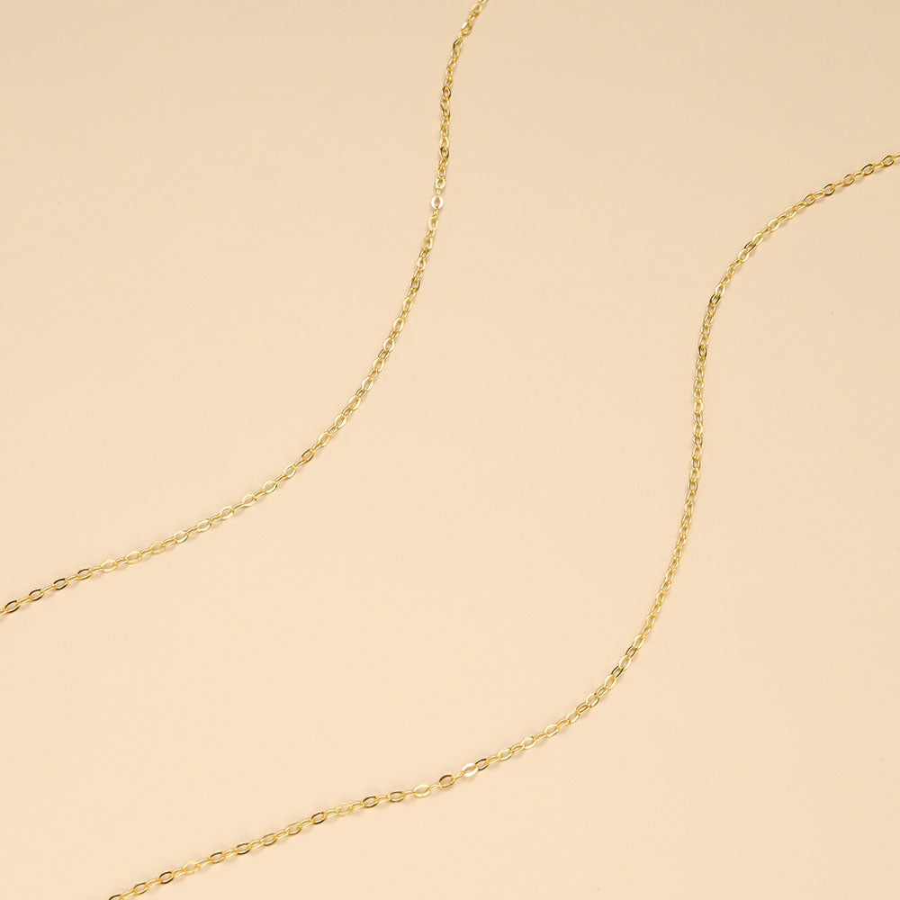 A close shot of 14 gold plated chain.