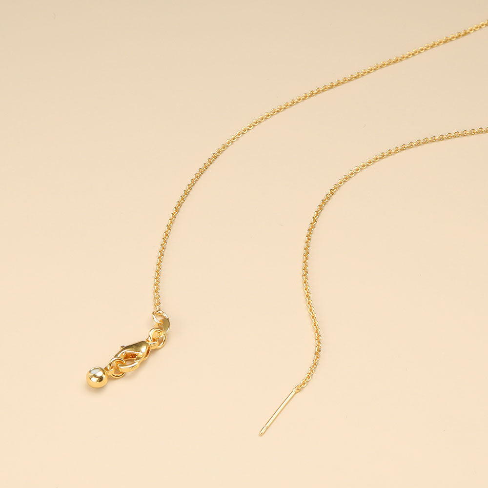 A opened 14k gold chain.