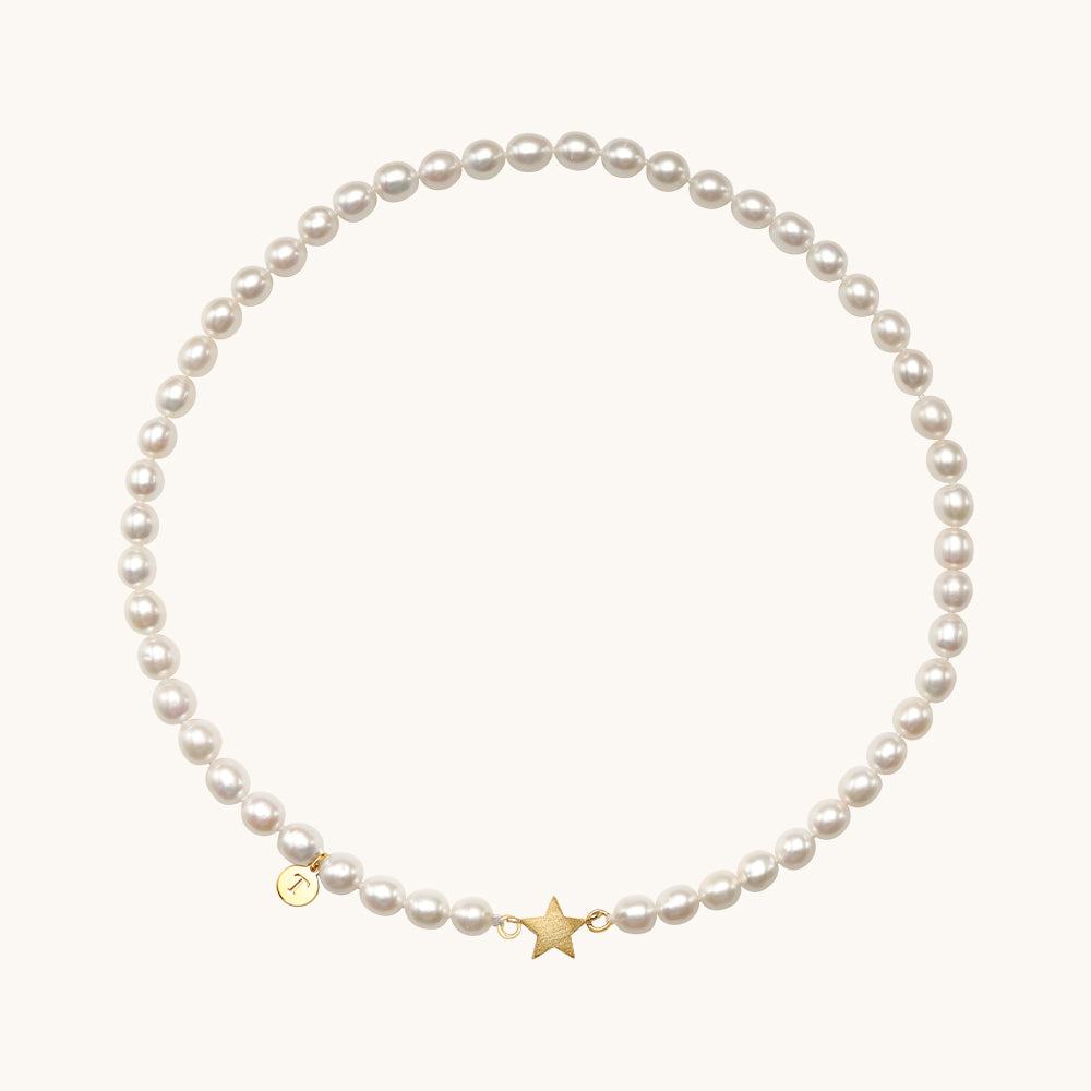 A star pearl necklace.