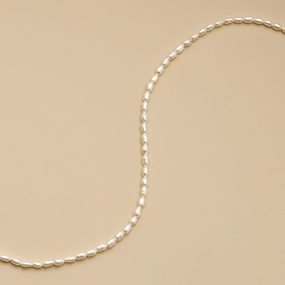 A tiny beads string for jewelry making.